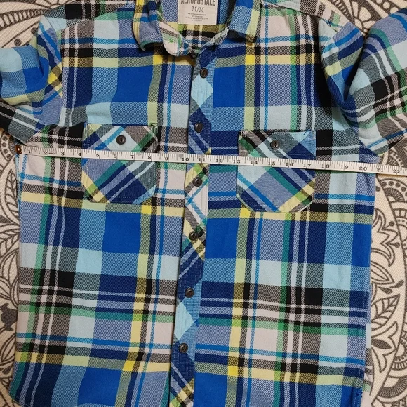 Blue plaid 💯 cotton shacket size M - Picture 8 of 9